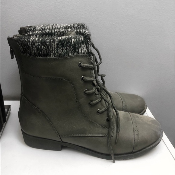 Mudd Shoes - *NEW* Grey MUDD Boots